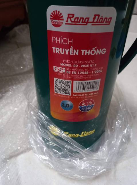 Nhận hàng mới xem thì hàng 1 cái bị vỡ vụn, 1 cái bị rạng nên chưa dùng được. Tuy nhiên mình liên lạc Tiki thì đã đc xử lí nhanh là đổi mới. Giờ vẫn đang chờ hàng về lại lần 2 xem. Đánh giá khâu xử lí sự cố hậu mãi của tiki khá tốt, nhanh gọn.