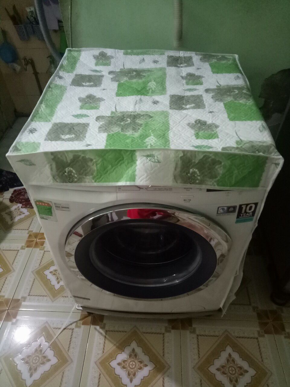 Thật là tệ, hàng ko giống mẫu, nhìn khác xa 1 trời 1 vực với mẫu shop đăng bán. Tiki và cửa hàng làm mình thất vọng quá.