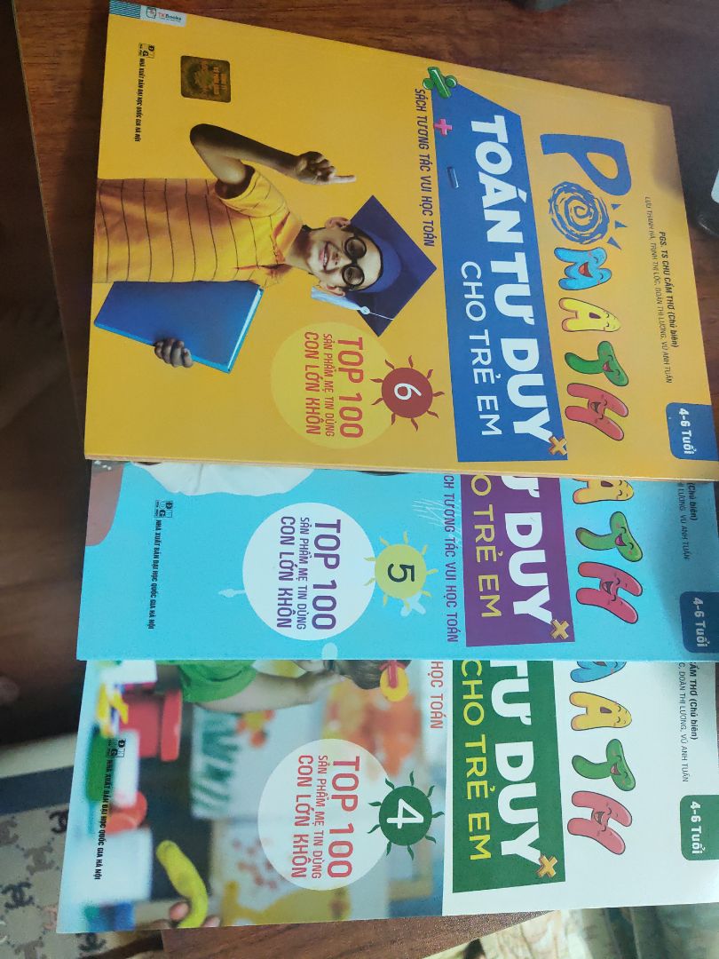 chọn mua 3 cuốn này vì phù hợp với tuổi con. sách in màu đẹp, nội dung hay, bé nhà mình thích. Tikinow giao hàng rất nhanh, tiện lợi