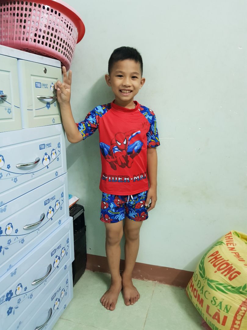 Đồ đẹp, chất thun ok. Bé nhà mình 7 tuổi 28kg chọn size XL Đồ đẹp, chất thun ok. Bé nhà mình 7 tuổi 28kg chọn size XL