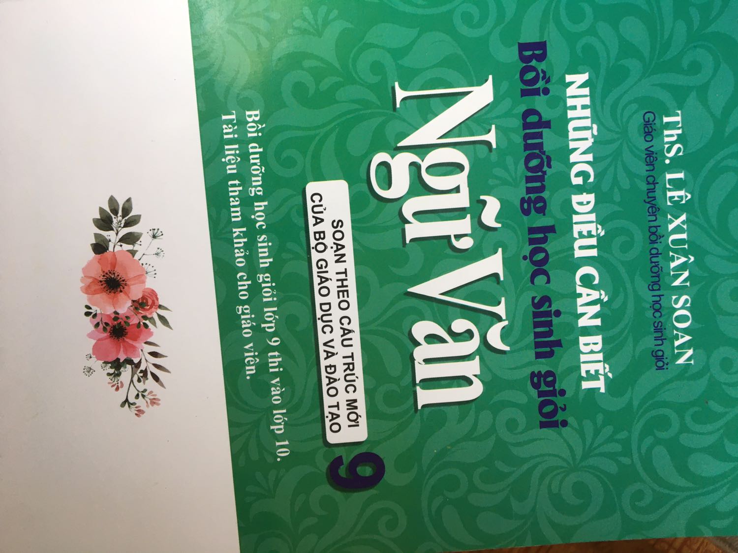 Sách đẹp, đóng gói kĩ, nội dung hay, nên muaaa