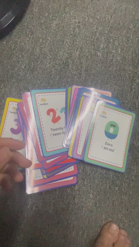 Sản phẩm đẹp mắt, ưa nhìn thuận tiện cho việc mang đeo học tập mọi lúc mọi nơi