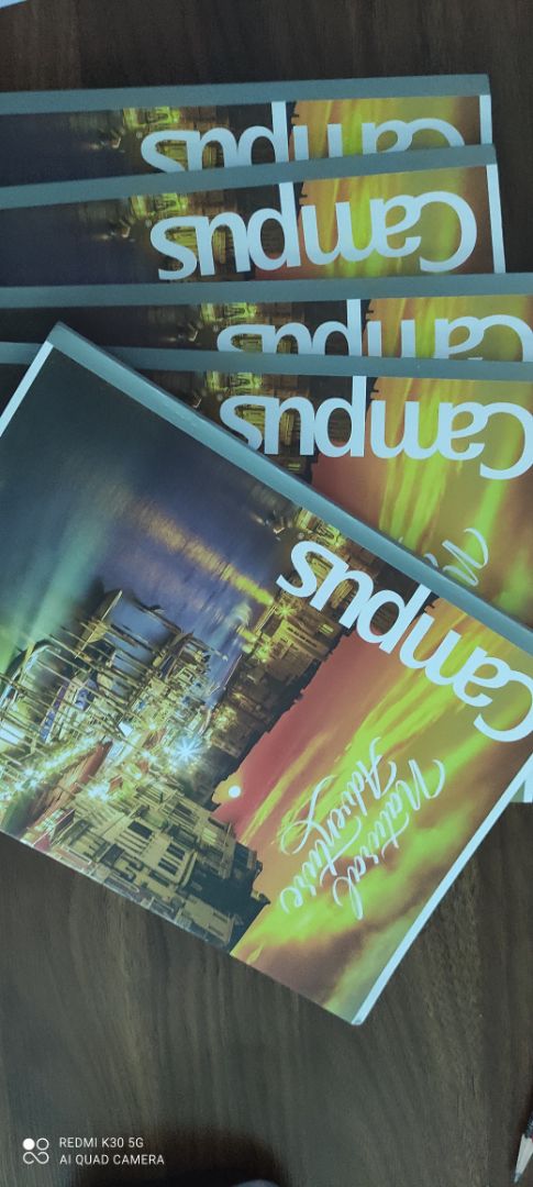 giao hàng nhanh,đúng hàng nhưng gáy bị hỏng