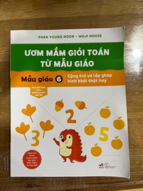 Sách thì hay, bé rất thích học. Mình dạy con dễ dàng hơn, và bé dễ hiểu bài hơn. Nhưng xem cách tiki ship hàng nè. Quạu thiệt sự. Sách thì 5 sao, còn tiki thì 1 sao