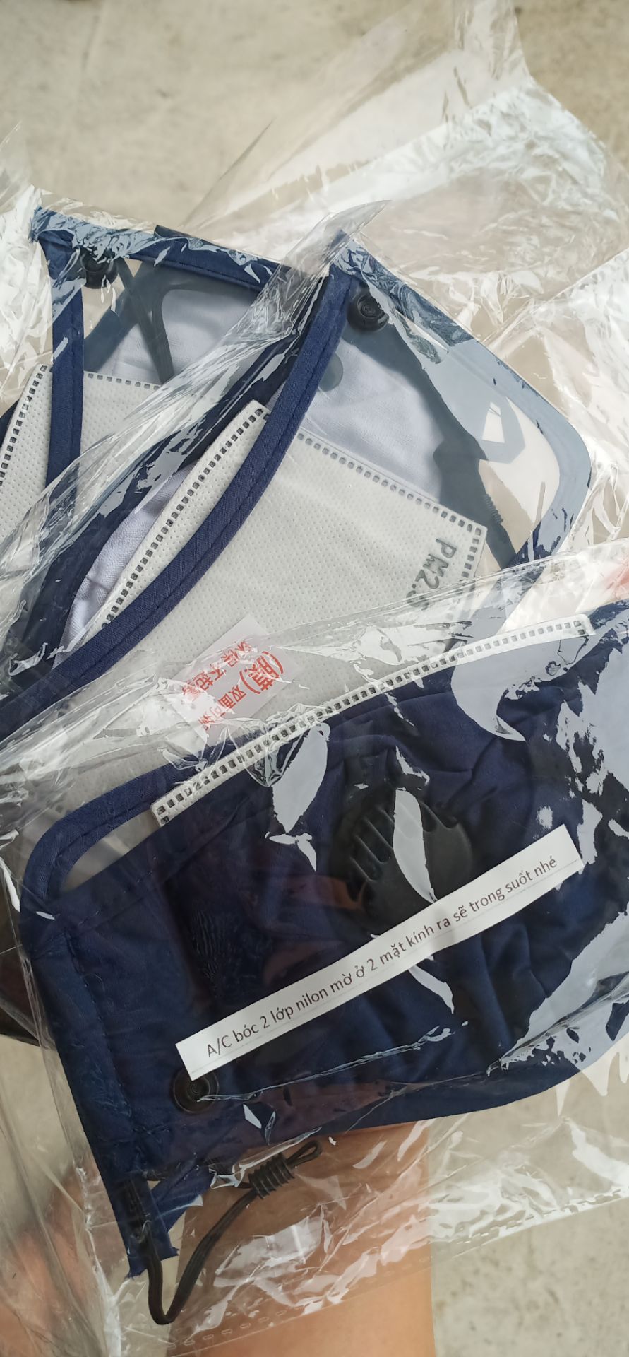 hàng giống hình, van lọc khí không có tác dụng lắm