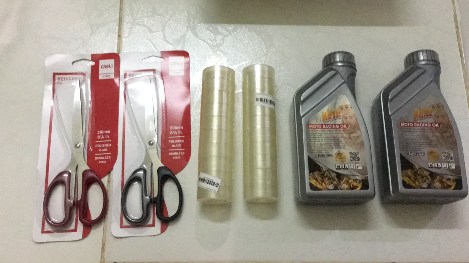 Mình mua kéo này để cắt giấy,cắt băng keo,cắt rất bén,mua 2 cây để dự phòng,về lâu dài thì không biết chất lượng thế nào,nhưng hiện tại mình hài lòng với sản phẩm này.