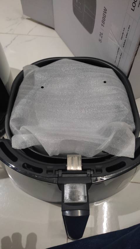 Hàng tốt, chắc chắn, giao hàng nhanh. Nồi 5.2L nhìn vậy chứ bên ngoài to lắm.