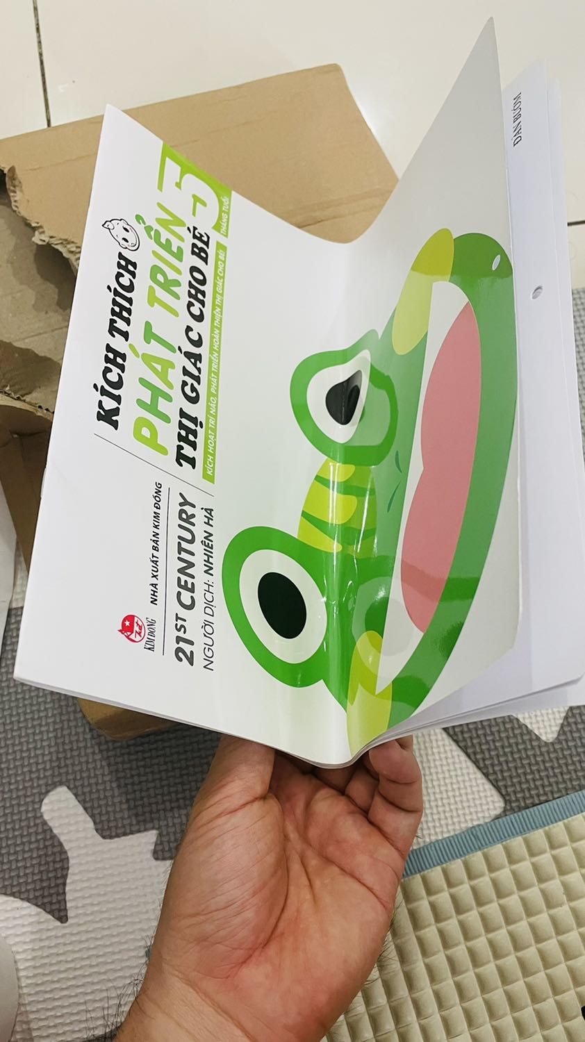 Mình không bàn về nội dung như tiki HN đóng sách kiểu này thì vứt rồi. Mình chua bao giờ than phiền về đóng gói của Tiki ở miền Nam