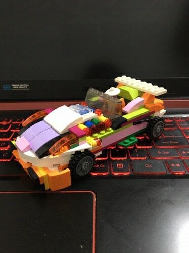 Sản phẩm đẹp, khá hài lòng bộ sp này có nhiều chi tiết nhỏ nên cần bé tầm 4 tuổi trở lên mới lắp được. Hài lòng