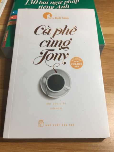 Giao hàng siêu nhanh luôn ạ. Cuốn này mình từng đọc hồi năm 2 đại học, trước đó là mượn đọc và giờ mua để đọc lại. Còn nguyên seal luôn nhé! Đóng gói cẩn thận.