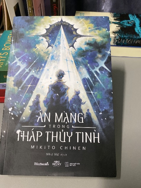 Sách mới sạch đẹp bọc kĩ càng chống shock không móp méo ship nhanh