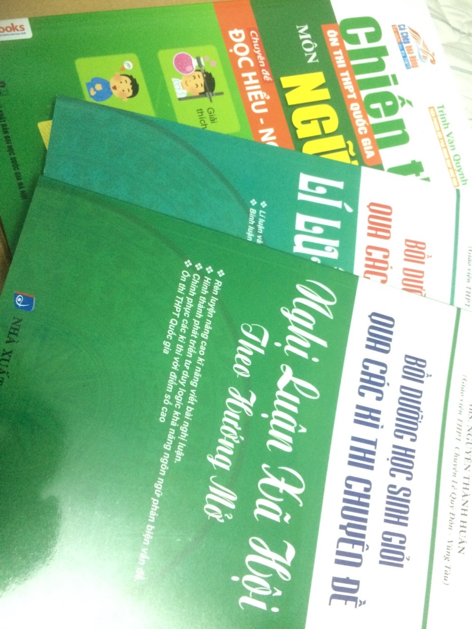 Thực sự sản phẩm rất tuyệt vời . Bìa sách mới không nhàu nội dung hay đóng gói cẩn thận khi giao hàng . Tuy nhiên một số chỗ hơi mờ nhưng vẫn cho 5 sao vì ship rất nhanh mới đặt hôm qua mà hôm nay đã ship đến shipper cũng chu đáo và thân thiện . Cảm ơn Tiki
