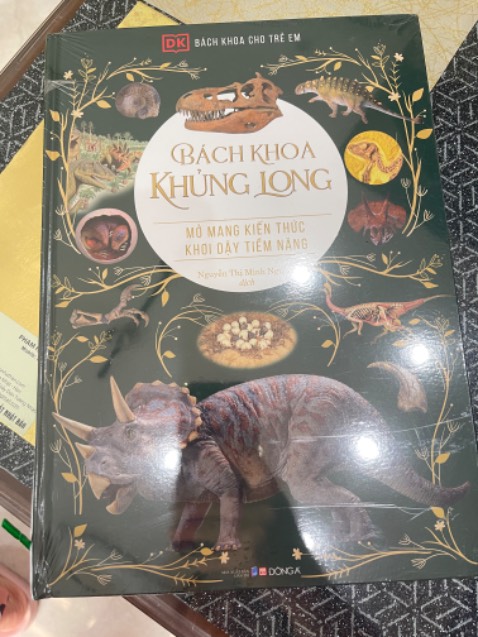 Sách in đep, chữ rõ ràng sắc nét.