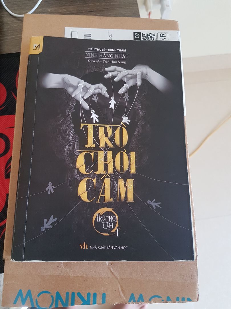 tôi rất ko hài lòng về chất lượng sản phẩm. yêu cầu shop thu hồi và đổi lại sách cho t. t đặt sách mới về lật ra trang đầu đã bung bét hết cả. ???