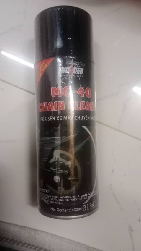 Thấy tên sản phẩm chai bôi trơn Thunder Chain Lube. Mà khi giao hàng lại giao cho mình chai Vệ sinh Thunder Chain cleaner.
Trước khi đánh giá mình đã liên tục nhắn tin trong 3 ngày nhưng vẫn không nhận được phản hồi dù có đang onl.
Việc chăm sóc khách hàng quá tệ