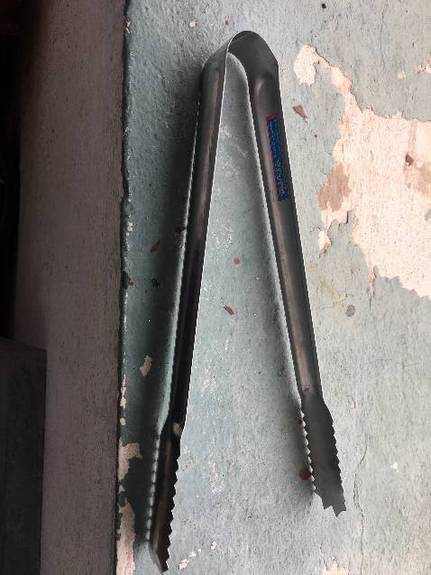 Trông hơi mỏng mảnh, nhưng tiện thì mua thôi. Dùng tạm vậy