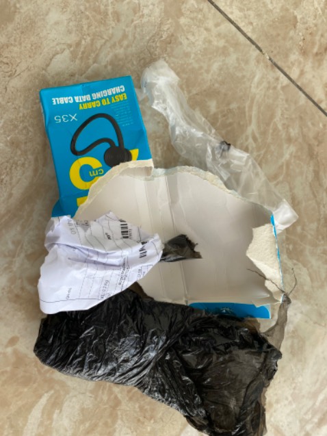 Tại sao nhận chỉ có cái hộp, không có dây