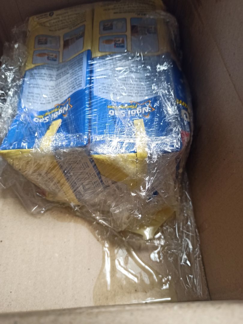 làm ăn *** đảo. hộp sữa gói bục bể chảy nước vẫn giao tới khách hàng. Trong khi hộp ngoài còn nguyên vẹn. Tôi cần trả hàng. Nhân viên làm việc vô trách nhiệm, hư hỏng hàng hóa còn cố tình giao