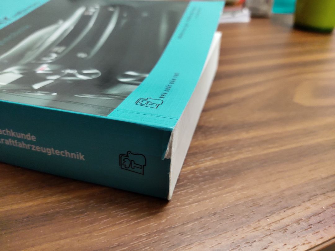 rất ưng, nếu hai góc không bị sức thì hẳn là perfect hơn