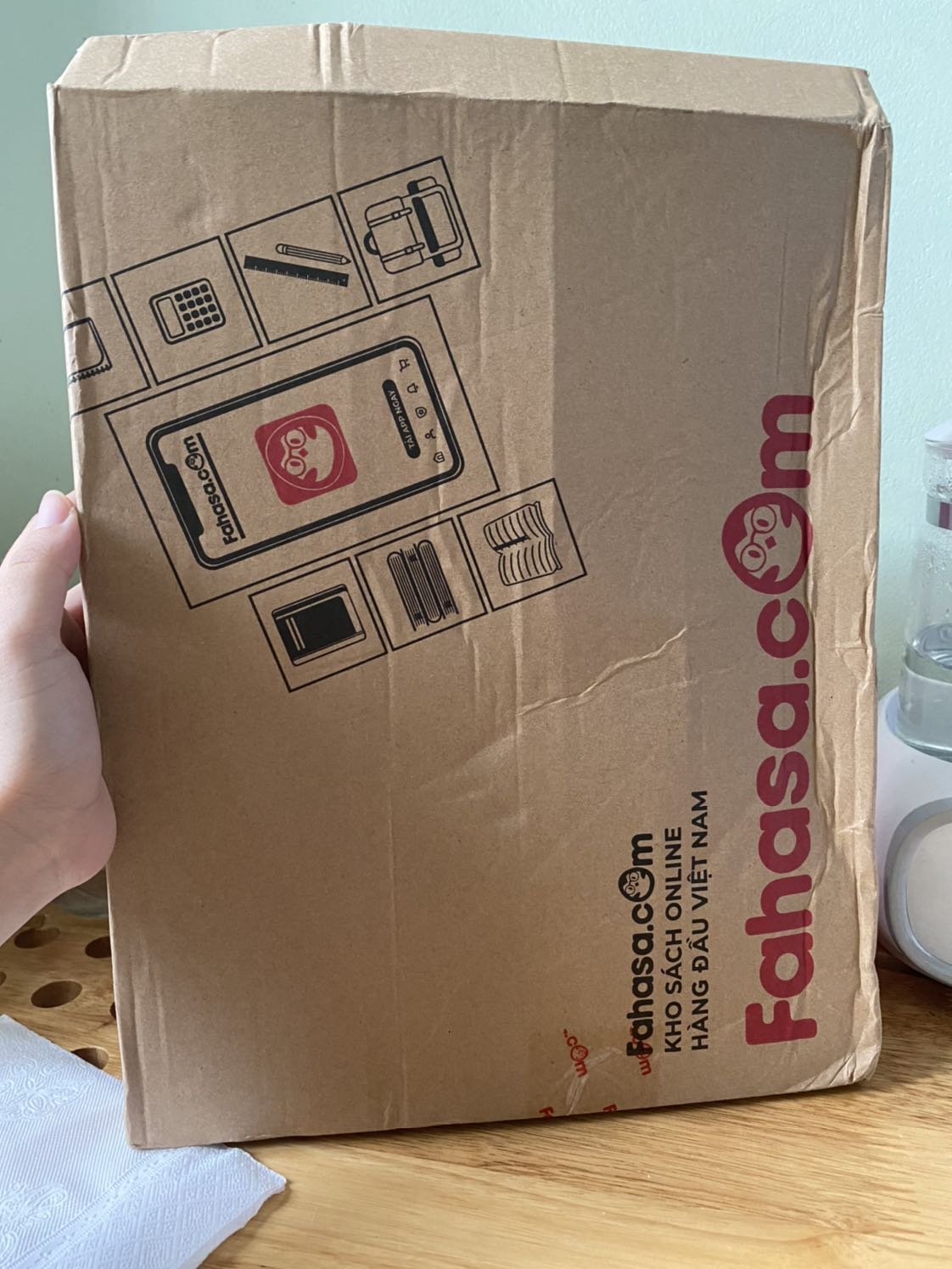 Sách đẹp
Nội dung hay, kiến thức cho những mẹ chuẩn bị nấu ăn cho con.
Mà ko biết shipper có mở ra ko mà bị mở hộp