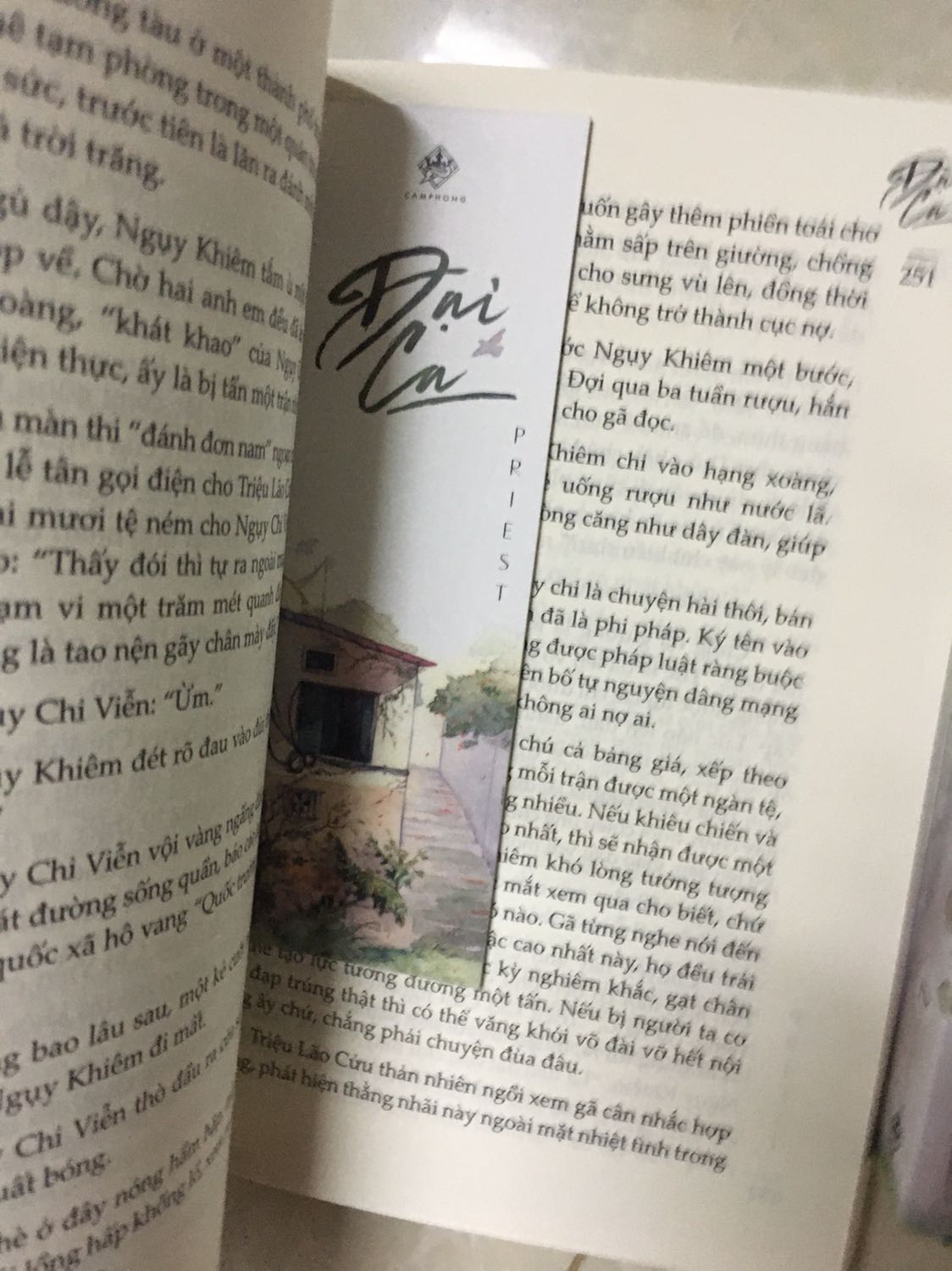 ndung thực tế và trần trụi, nhiều khi thấy ngột ngạt vì chính hiện thực như thế nhưng mà ndung rất hay, dịch thuật chắc tay, nếu gu mng là sủng ngọt ko ngược thì đây ko phải là sự lựa chọn phù hợp r