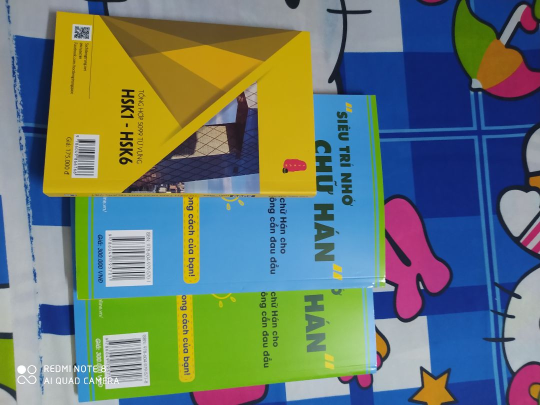 Giao hàng nhanh, in chữ rõ ràng. Lúc giao sách không bị cong, hư gáy hay cũ. Rất yên tâm khi mua sách ở Tiki ❤❤❤