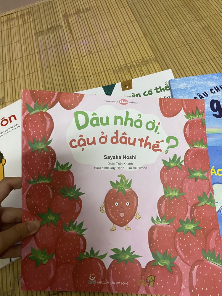 con gái thích cuốn này lắm, hôm nọ lên phố sách mua cho con mà hết nên về tiki đặt giao ngay hôm sau