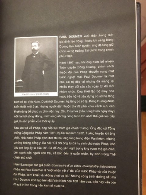 Giao hàng nhanh, sách đẹp, nội dung thì tuỳ cảm nhận mỗi cá nhân. Lưu ý: Ảnh số 1 là bìa bọc bên ngoài, ảnh số 2 mới là bìa sách thật và màu đen, rất đẹp.