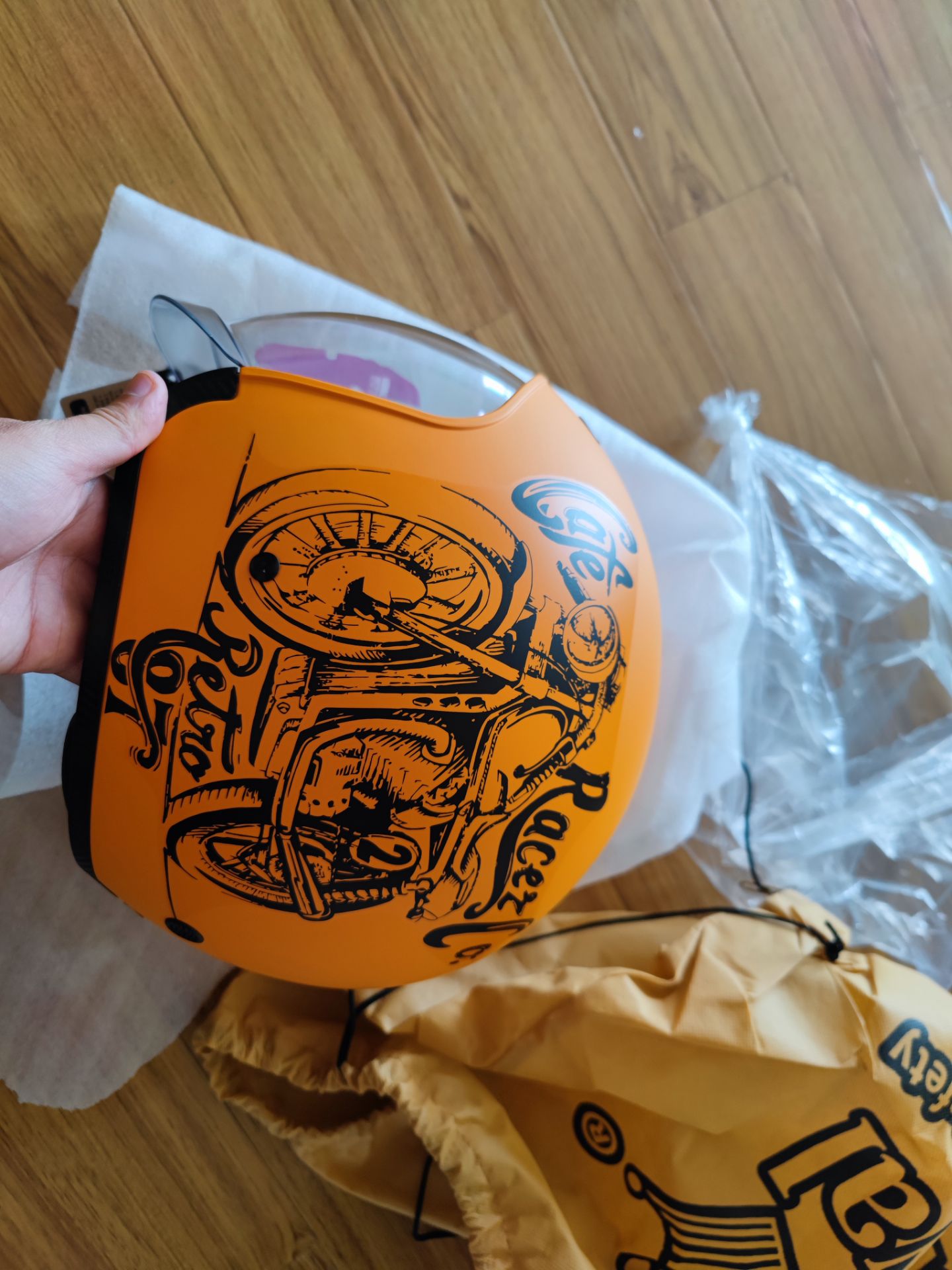 shop gói hàng cẩn thận, chu đáo. sản phẩm đẹp chất lượng