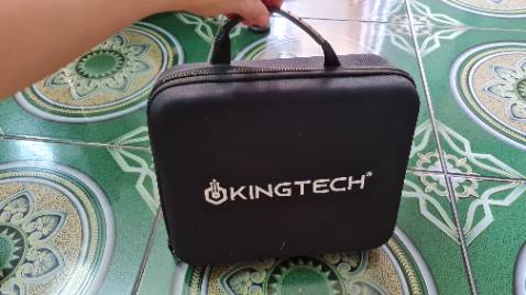 Máy mua lâu rùi, giờ mới review.Máy xịn sò, hoạt động rất tốt, pin trâu cực kỳ. Mình hay đau cổ vai gáy nên mua đc cái máy này ưng ý hết sức. Shop bán giá rất cạnh tranh.
Hy vọng máy sẽ bền.
Nên mua nhé