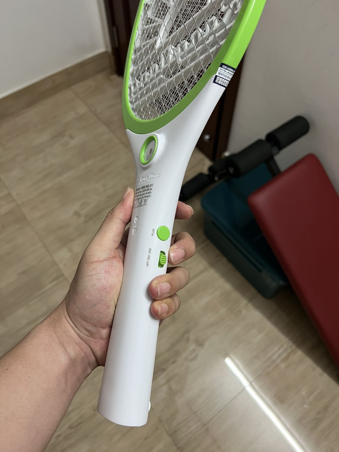 Sản phẩm không có gì để đánh giá thêm, tiếng vợt trúng muỗi nghe nó đã gì đâu á kkk