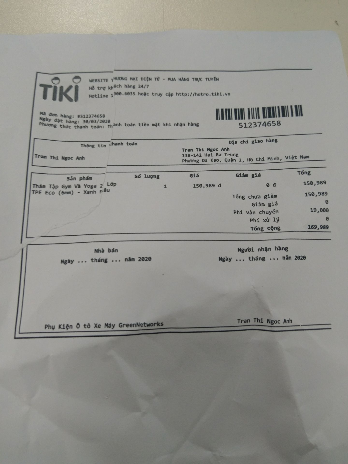 shop giao ko đúng loại đặt, mua hàng TPE mà giao loại nhựa xốp bay mùi kinh khủng, đặt màu xanh rêu mà giao màu cam, mua 2 lop mà giao 1 lớp, đề nghị đổi lại đúng loại đặt