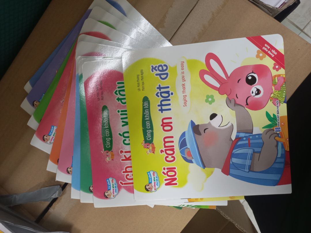 Đặt 2 bộ mà shop giao thiếu 1 bộ nhưng shop hỗ trợ rất nhiệt tình, sách ok lắm nha, ưng cái bụng