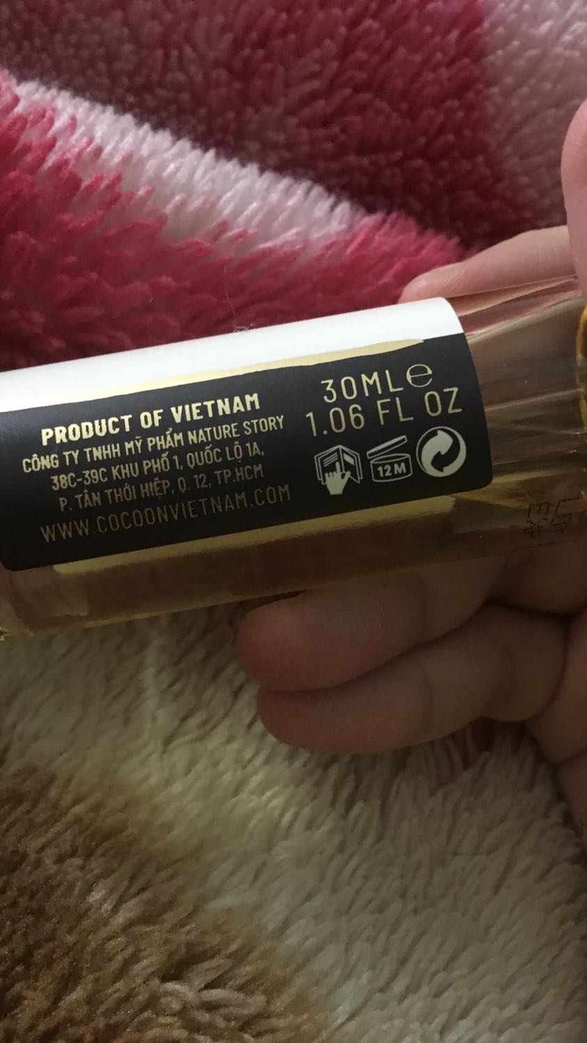 Mùi thơm nhưng hơi bết rích, để một thời gian lâu mà còn dính. Nhưng chất lượng chung khá tốt, cấp ẩm tương đối và phục hồi tương đối được