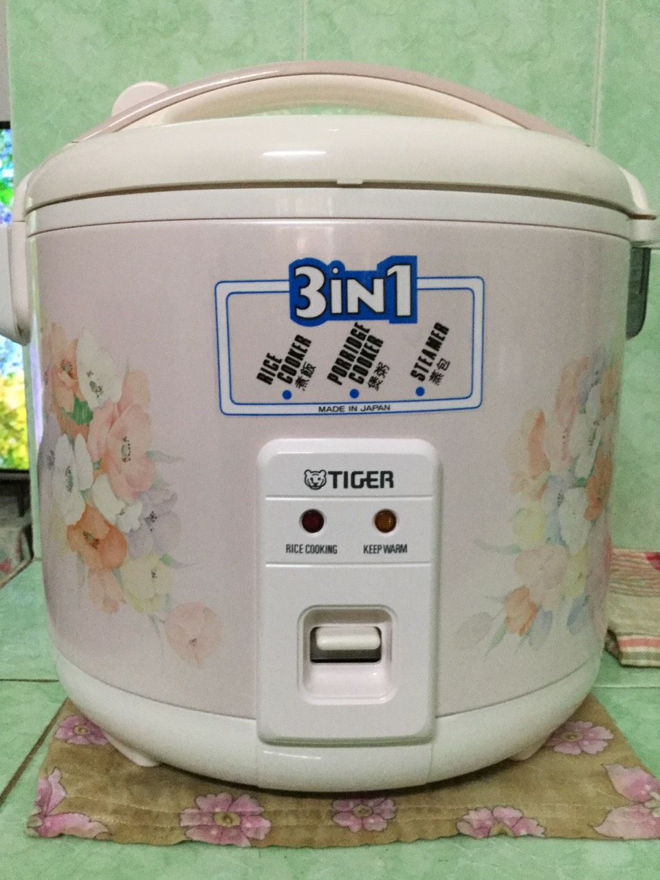 Hàng Tiger thì miễn bàn chất lượng rồi, chỉ là hơi đắt, may mua đợt flashsale còn 2tr, thêm voucher nữa nên giá siêu đẹp luôn. Cực hài lòng nhé.