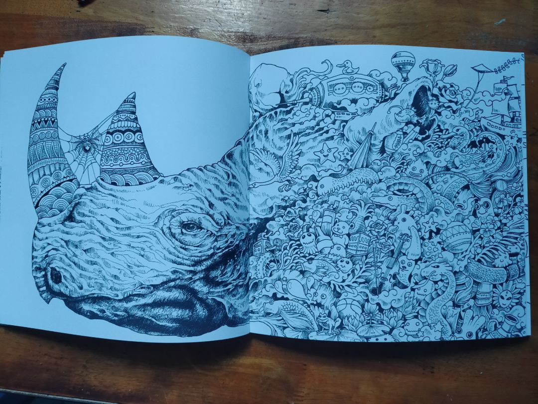 Đẹp cực kì nha mọi người. Mỗi tranh có rất nhiều chi tiết để tô, cuốn này thích hợp cho trình độ tô màu trung cấp trở lên.