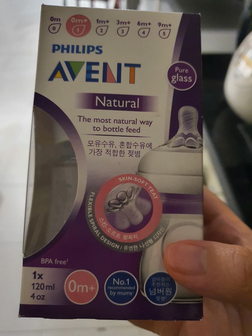 Bình sữa đẹp, dùng cho bé sơ sinh. Không quá nặng. Đóng gói cẩn thận. Hi vọng đúng hàng chính hãng. Do sale nên mua để dành trước nên chưa sử dụng, tạm thời chỉ đánh giá theo cảm quan bên ngoài Bình sữa đẹp, dùng cho bé sơ sinh. Không quá nặng. Đóng gói cẩn thận. Hi vọng đúng hàng chính hãng. Do sale nên mua để dành trước nên chưa sử dụng, tạm thời chỉ đánh giá theo cảm quan bên ngoài