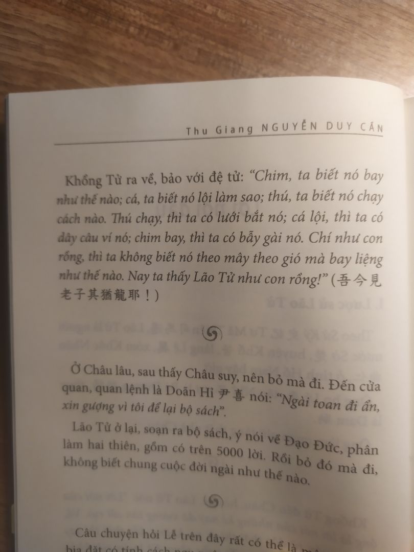 Cuốn sách giúp mình nhìn nhận cuộc sống 1 cách nhẹ nhàng hơn rất nhiều. 
Tuổi đời mình còn trẻ, mình ko chắc là đã hiểu hết đc những điều trong sách, có một vài chỗ mình ko chắc. Nhưng cuốn sách cũng đã khai sáng mình rất nhiều.