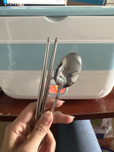 Giao hàng nhanh mất 10 đến 15 mới nóng đồ đã chín. Còn nếu để nấu cơm hay làm chín thức ăn còn sống thì chắc sẽ lâu hơn Giao hàng nhanh mất 10 đến 15 mới nóng đồ đã chín. Còn nếu để nấu cơm hay làm chín thức ăn còn sống thì chắc sẽ lâu hơn