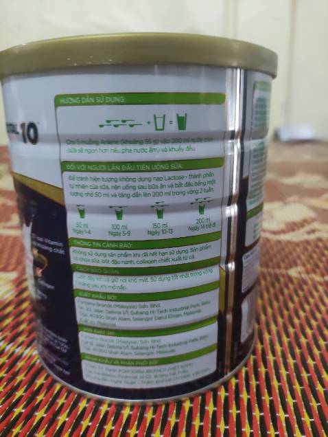 Khi mở hộp sữa không thâý muỗng, đã kiểm tra kỹ trong hộp. Để tạm 3 sao. Bạn nào mua sữa dòng mới Total, nếu cũng gặp vấn đề này thì để lại bình luận cho mình biết nhé