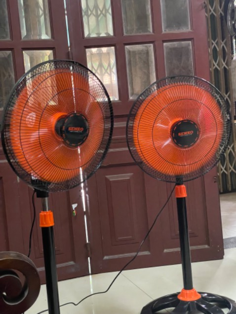 Shop rep tin nhắn nhanh, nhiệt tình, hỗ trợ KH tốt lắm luôn. Đóng gói cẩn thận, chèn lót quá trời 🤣 Tiki giao hàng siêu nhanh nha 😆