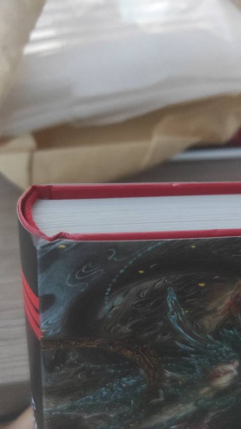 Sách hay, minh họa đẹp, có bìa rời.
Gói kĩ nhưng gáy sách vẫn bị móp nhiều chỗ.