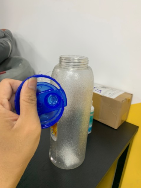 Bình mới mua đã bị bể nắp