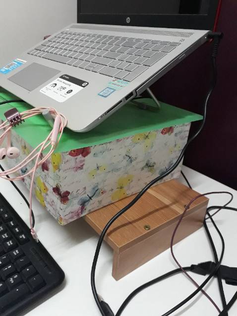 Thấy okay nghen. Mình mua để nâng cao laptop lên để hạn chế cong lưng do ngồi máy tính. Thấy cũng hiệu quả. Cũng dễ ráp. Thấy vững chắc trên bàn làm việc :) Thấy okay nghen. Mình mua để nâng cao laptop lên để hạn chế cong lưng do ngồi máy tính. Thấy cũng hiệu quả. Cũng dễ ráp. Thấy vững chắc trên bàn làm việc :)