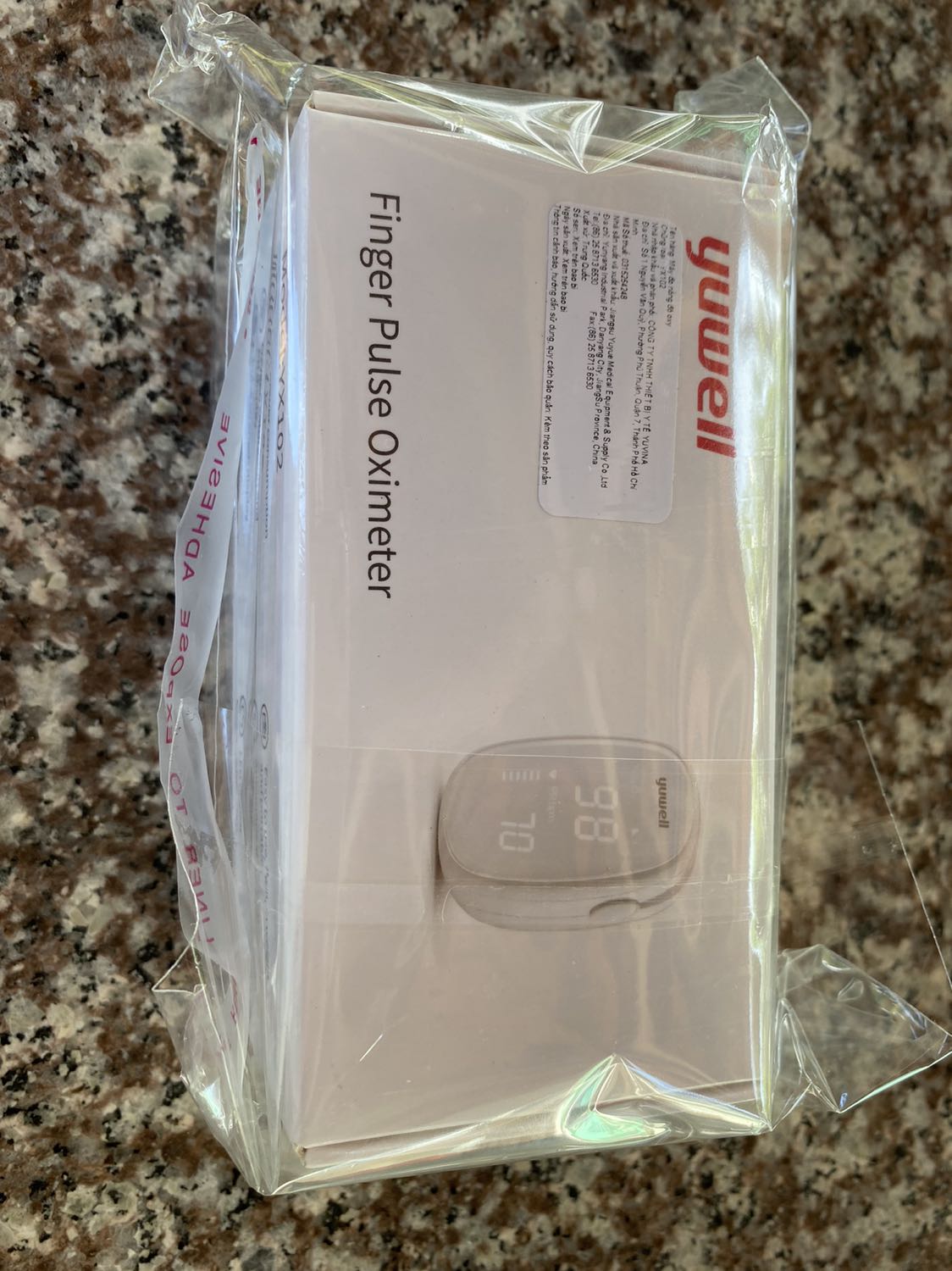 Có sách hướng dẫn bắng tiếng Việt chi tiết, giao hàng nhanh hơn dự kiến