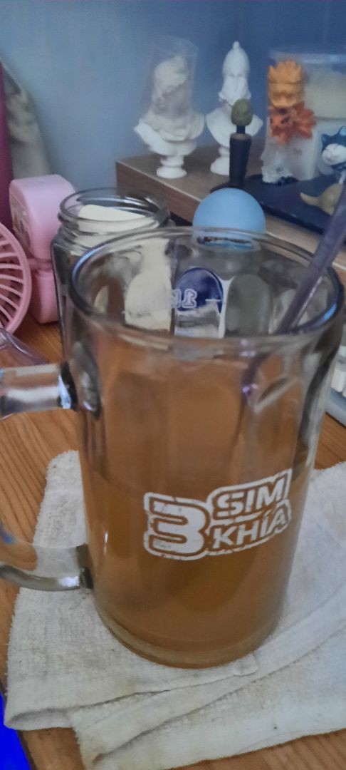 Anh shipper dễ mến! Shop check đơn và bàn giao nhanh! Sản phẩm nguyên vẹn và ngon lắm ạ!! Xin cám ơn!!