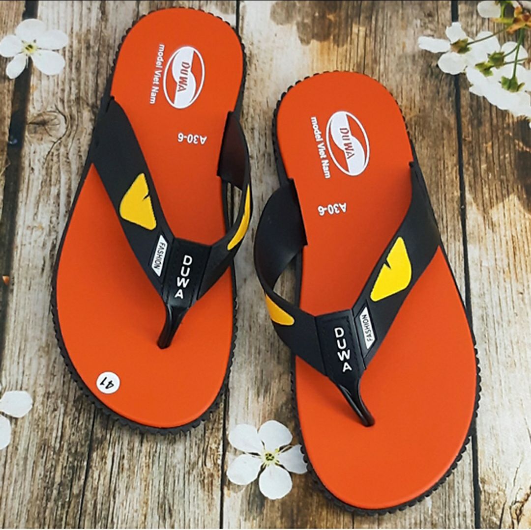 dép y như hình minh họa luôn.Rất chắc, đường may cũng đẹp, anh 2 mang vừa y. Mua giá 0đ nên chất lượng vậy vượt cả mong đợi. Yêu Tiki ghê. Mong có nhiều ct km hấp dẫn vậy