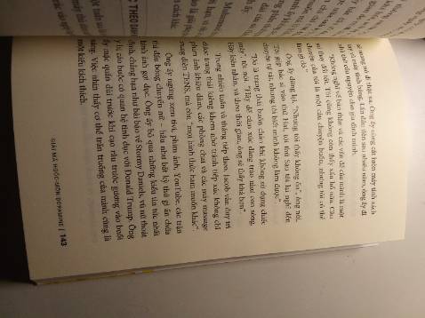 Sách đặt bên đây nhưng bên J&T giao cũng tương đối nhanh. Sách đẹp, giấy nhìn chất lượng, đóng gói cẩn thận. 
Về nội dung thì không cần bàn vì đây là cuốn sách mình đang tìm,cần tìm đọc. Tìm hiểu về hooc môn dopamine và làm sao để có cuộc sống healthy hơn. Cảm ơn!