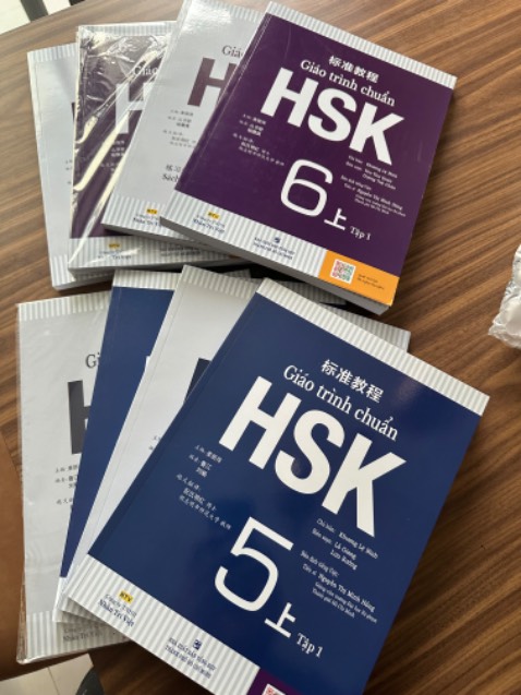 Sách xịn xò lắm luôn, đặt sách là cứ tin tưởng tiki thoaiiiii