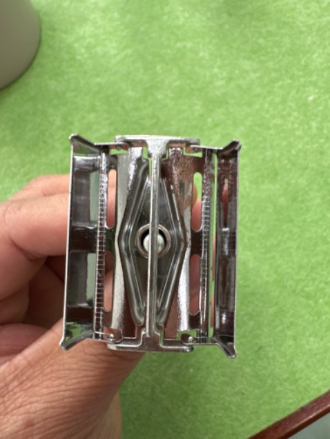 Giao hàng bị rỉ sét…Ko muốn dùng